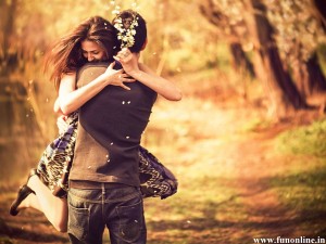 Pleasing-Couple-Love-Hug-Wallpaper