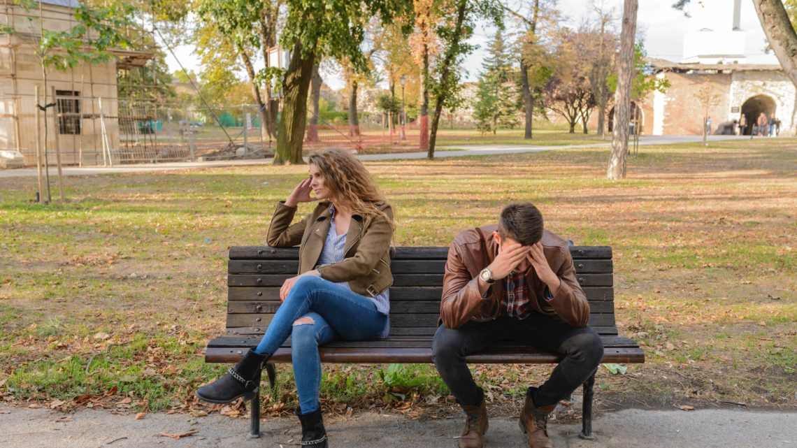 Signs Pointing Toward a Dead End In Your Relationship